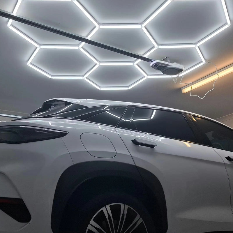 Instalación de luces hexagonales