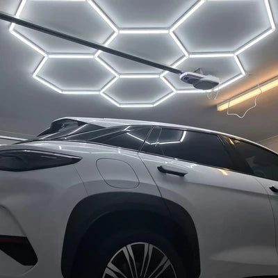 Instalación de luces hexagonales